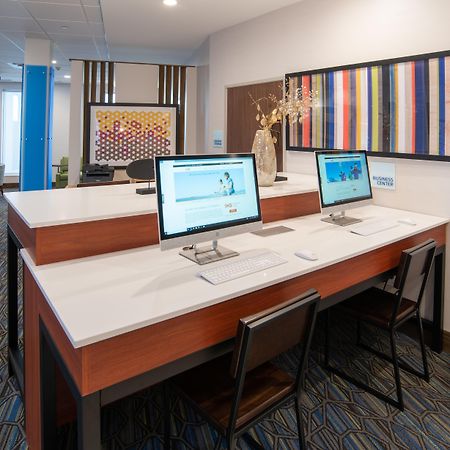 Holiday Inn Express & Suites - North Battleford By Ihg Екстер'єр фото