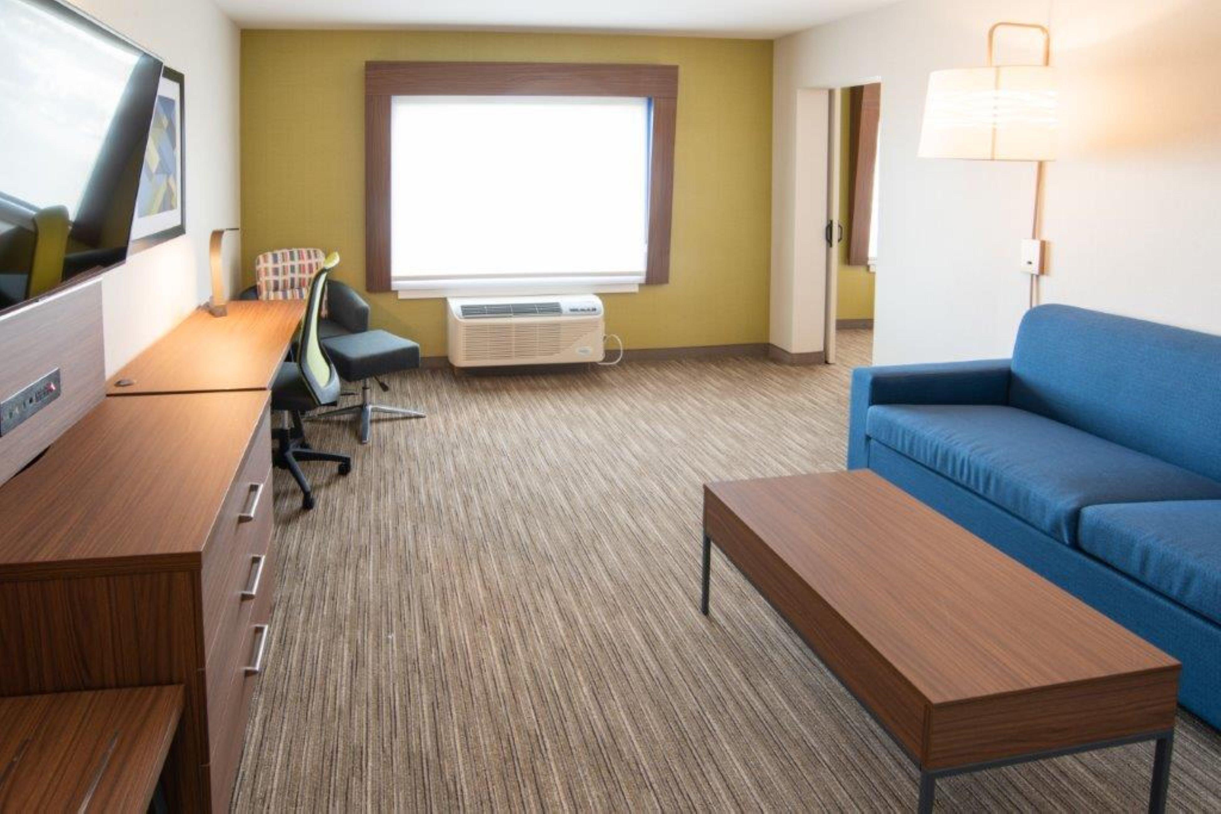 Holiday Inn Express & Suites - North Battleford By Ihg Екстер'єр фото