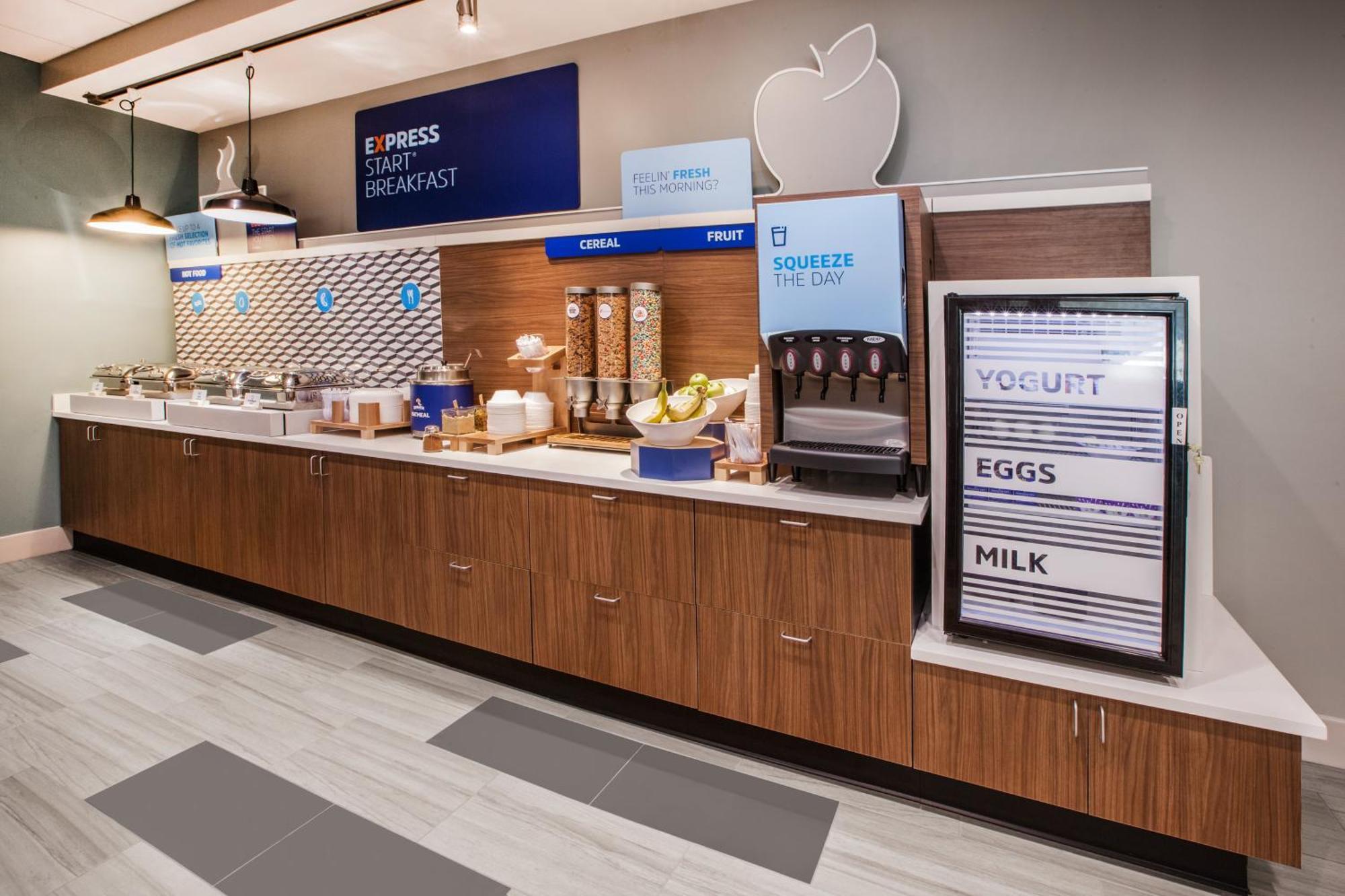 Holiday Inn Express & Suites - North Battleford By Ihg Екстер'єр фото